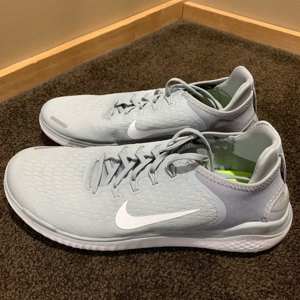 Nike Men’s Grey Athletic Shoes…..Size 12